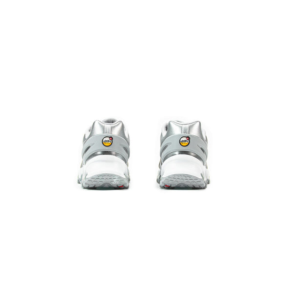 W Air Max DN8 (Wolf Grey/Metallic Silver)