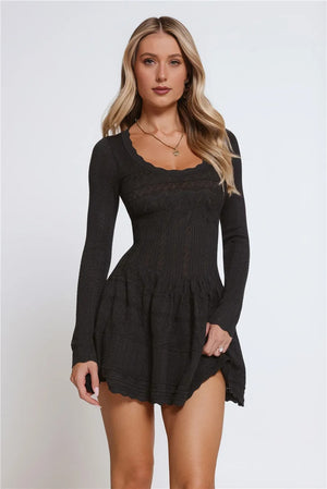 Pretty Portrait Long Sleeve Knit Mini Dress Black