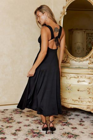 Refined Aesthetics Midi Dress Black