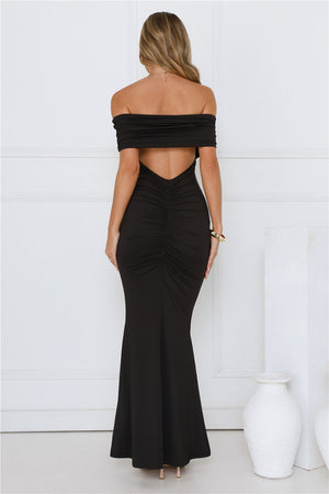 Vibe On Point Off Shoulder Maxi Dress Black